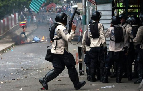 Venezuela: le référendum anti-Maduro avance, sous la menace - ảnh 1